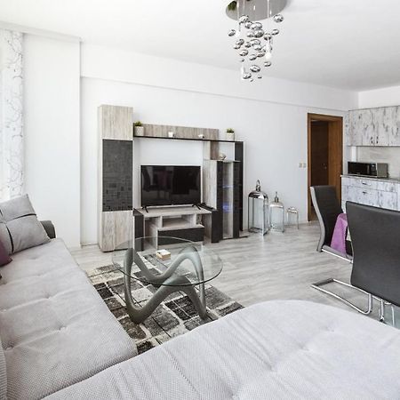 Next To Gondola. Cosy & Elegant 2 Bedroom Apartment In Neon Complex Бансько Екстер'єр фото