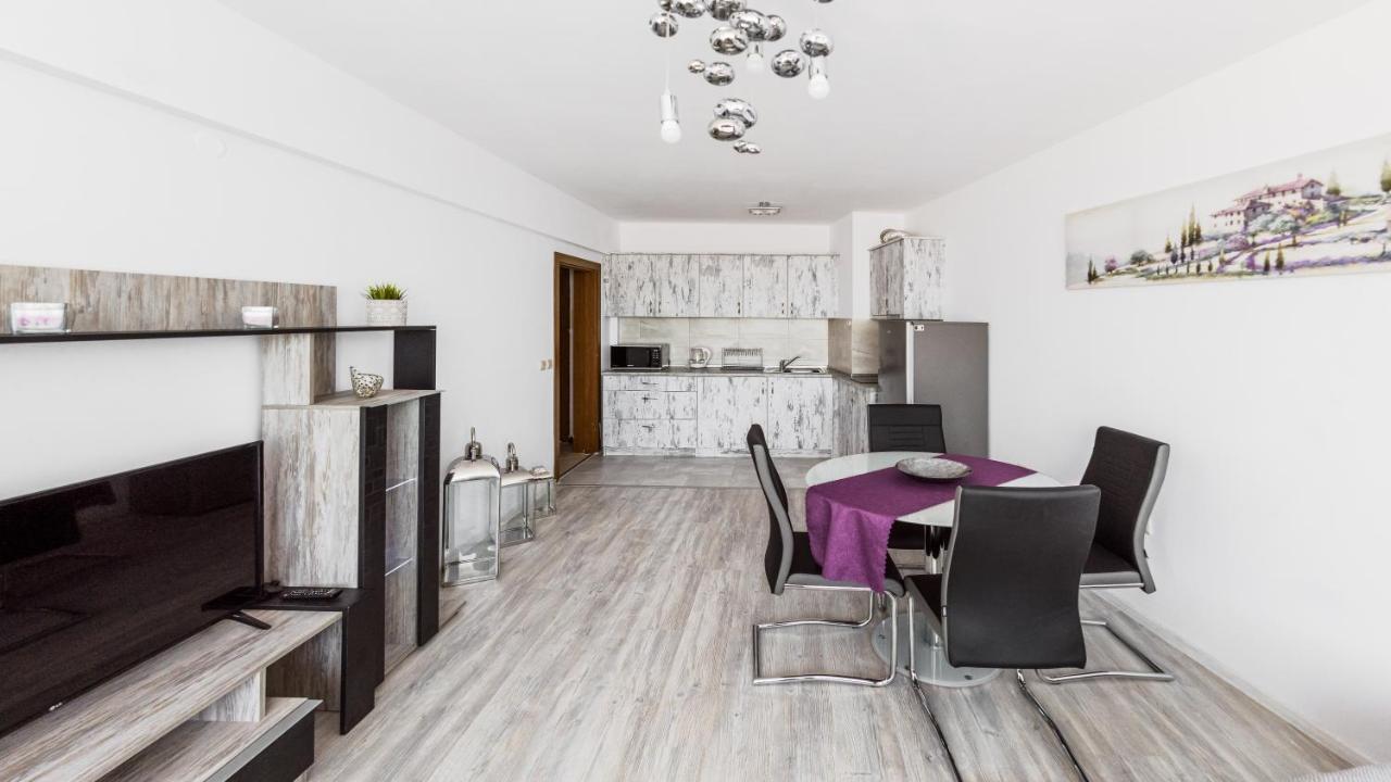 Next To Gondola. Cosy & Elegant 2 Bedroom Apartment In Neon Complex Бансько Екстер'єр фото