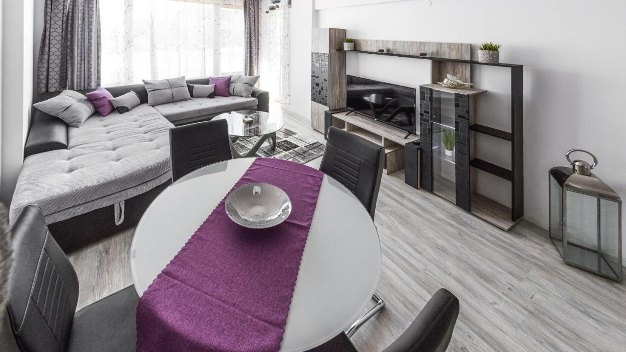 Next To Gondola. Cosy & Elegant 2 Bedroom Apartment In Neon Complex Бансько Екстер'єр фото