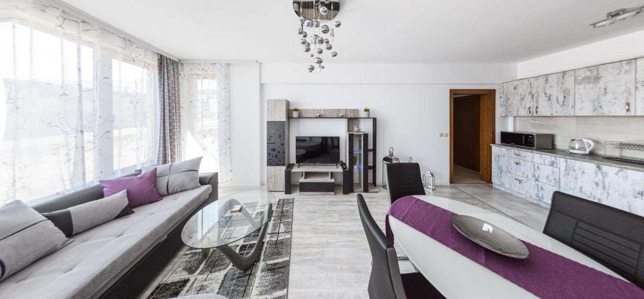 Next To Gondola. Cosy & Elegant 2 Bedroom Apartment In Neon Complex Бансько Екстер'єр фото